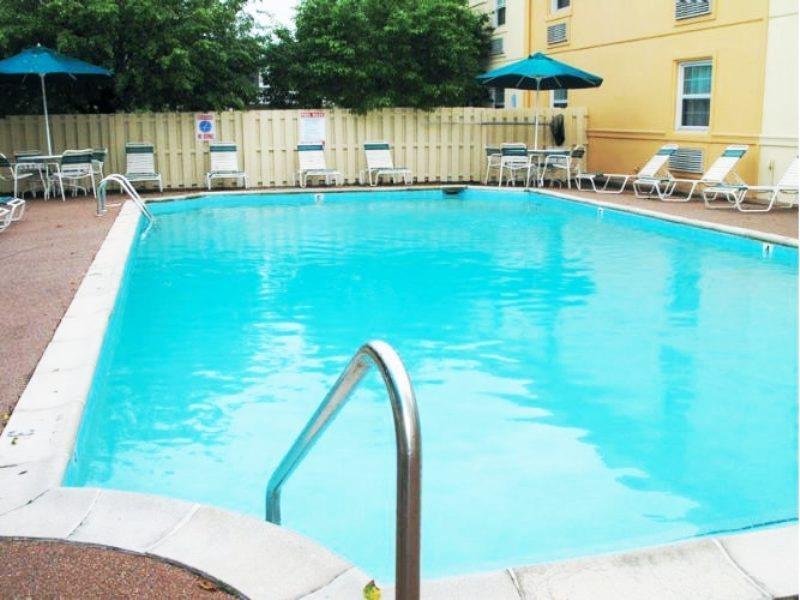 La Quinta Inn By Wyndham Indianapolis Airport Lynhurst Екстер'єр фото